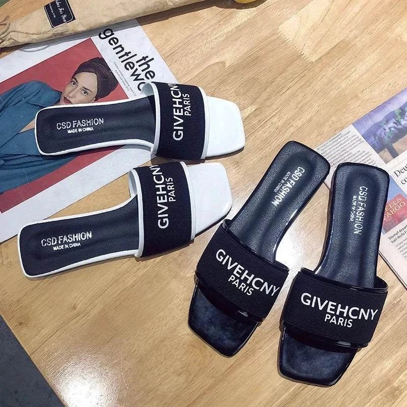 Women's Rhinestone summer flat slippers in black and white with slip-resistant soles for indoor and outdoor wear