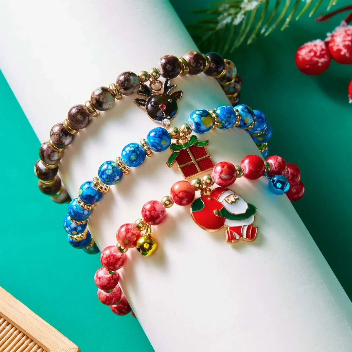 Colorful 3-piece Christmas bracelet set for men and women with gold plating