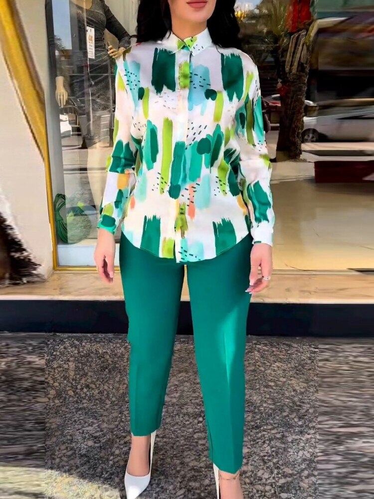Women summer 2023 2pieces set long sleeve printed shirt and green pants outfit