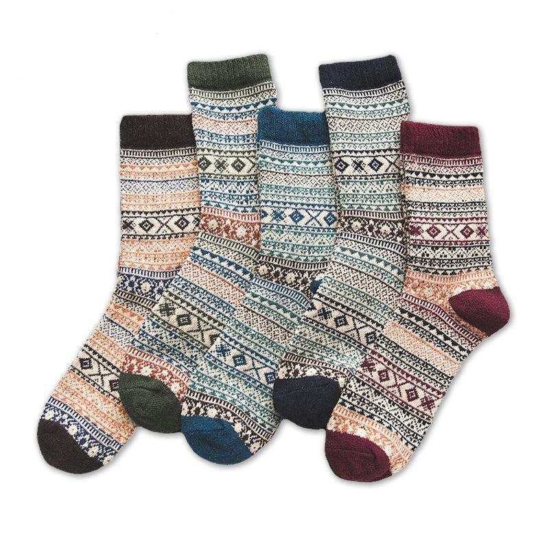 Set of 5 patterned winter men's socks for snow boots with comfortable round toe shape